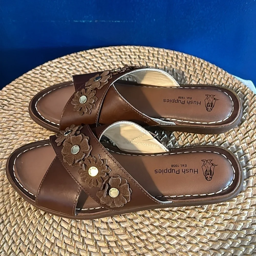 NWOT Women’s Hush Puppies Olive Xband Leather Slide Sandals Size 8